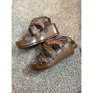 Roper Women's Floral Embossed Wedge Sandal Brown Size 6 NWT Western Wear Leather